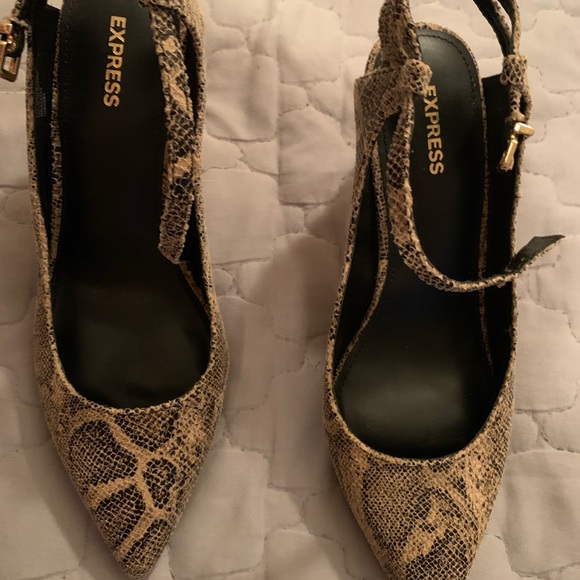 Snakeskin Heels NWOT - Picture 5 of 5